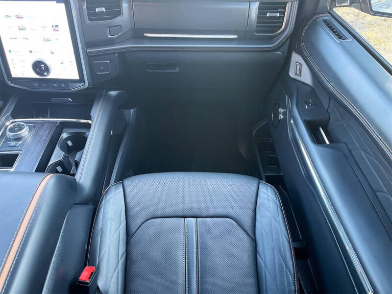 2024 Ford Expedition Platinum