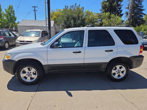 2005 Ford Escape XLT