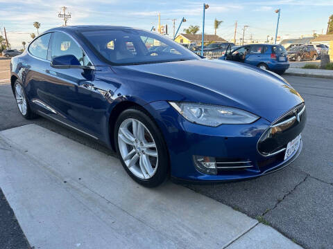 2015 Tesla Model S 85