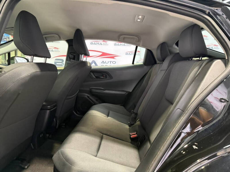 2025 Toyota Prius LE