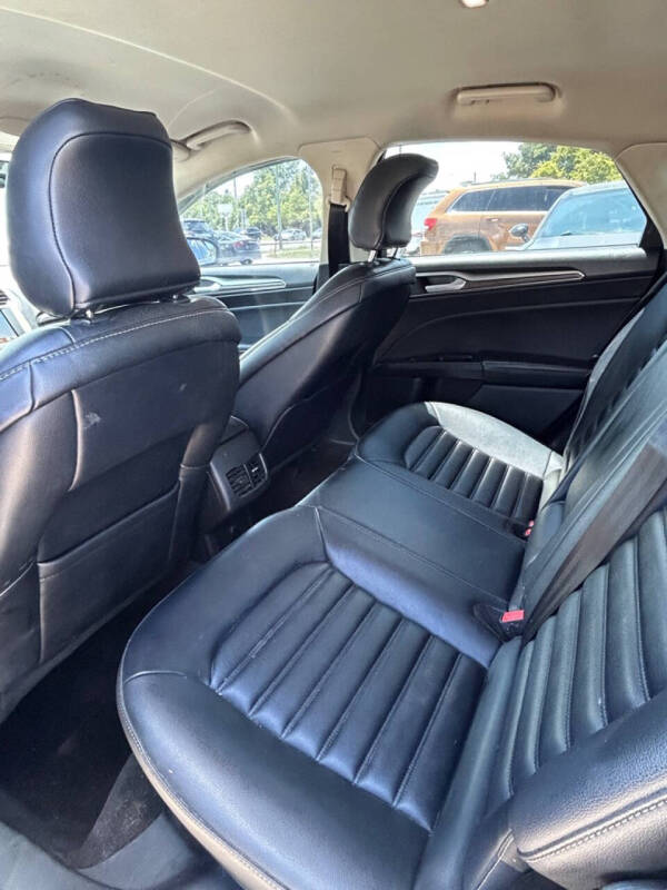 2019 Ford Fusion SEL