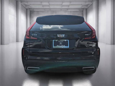 2025 Cadillac XT4 Premium Luxury