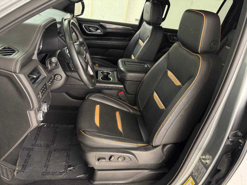 2023 GMC Yukon XL AT4