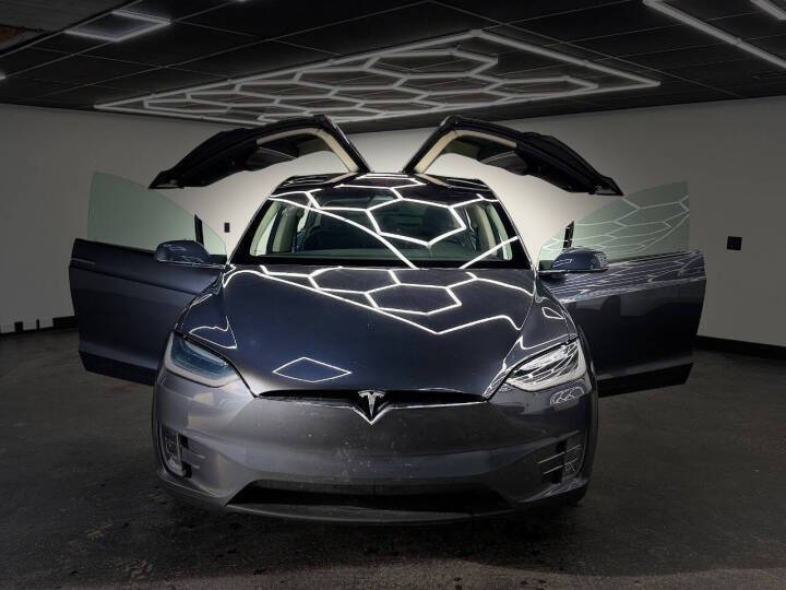 2017 Tesla Model X 90D