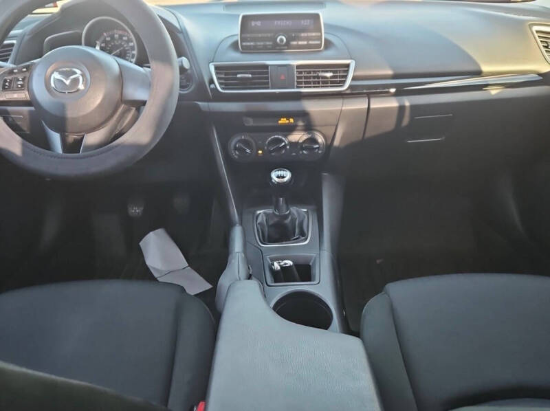 2015 Mazda MAZDA3 i SV