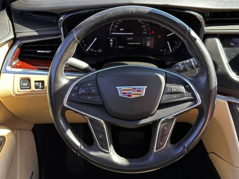 2017 Cadillac XT5 Luxury