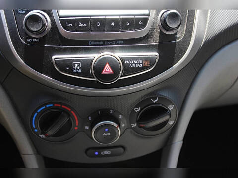 2016 Hyundai Accent SE