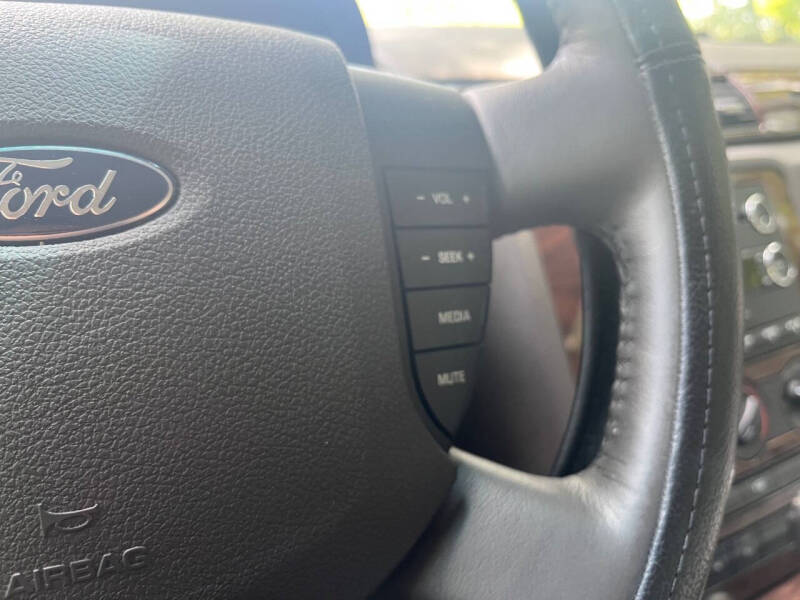 2008 Ford Taurus SEL