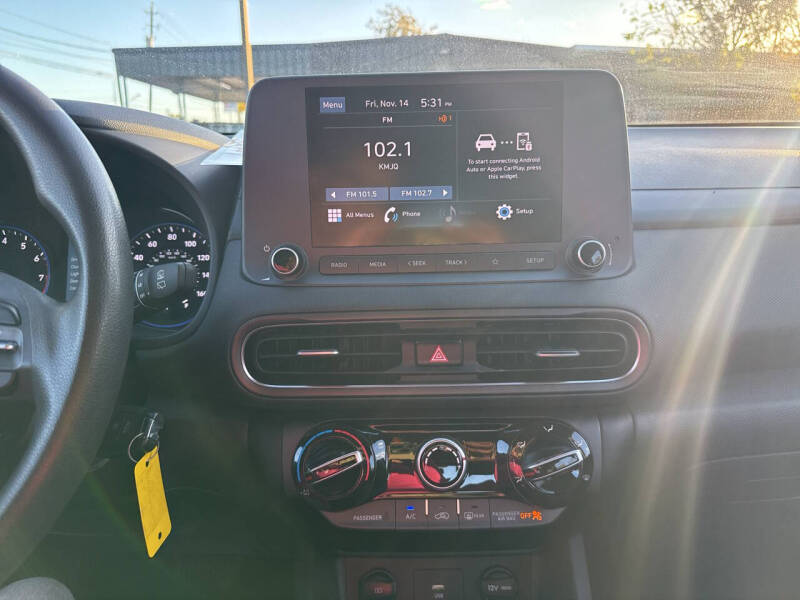 2023 Hyundai Kona SE