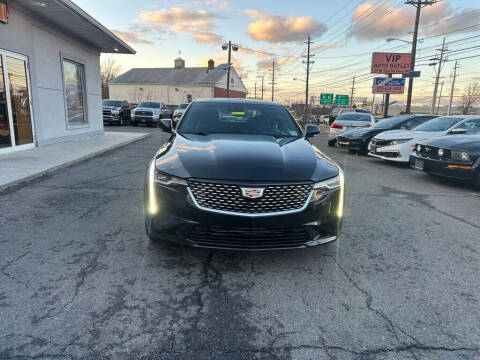 2023 Cadillac CT4 Luxury