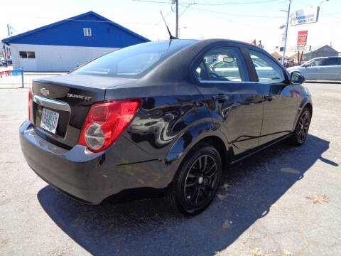 2013 Chevrolet Sonic LT Manual
