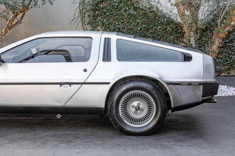 1981 DeLorean DMC-12