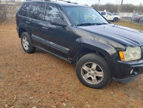 2005 Jeep Grand Cherokee for sale at Expressway Auto Auction in Howard City MI