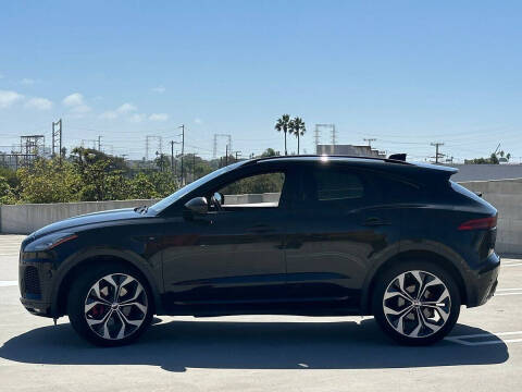 2019 Jaguar E-PACE P300 R-Dynamic SE