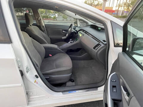 2011 Toyota Prius Three
