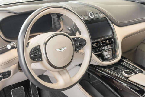 2023 Aston Martin DBX