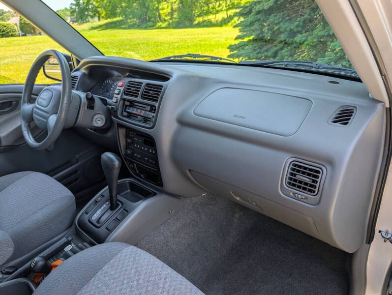 2004 Chevrolet Tracker