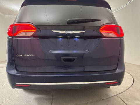 2018 Chrysler Pacifica Touring L Plus
