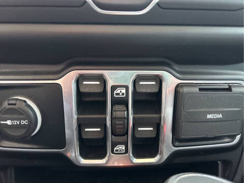 2020 Jeep Gladiator Sport