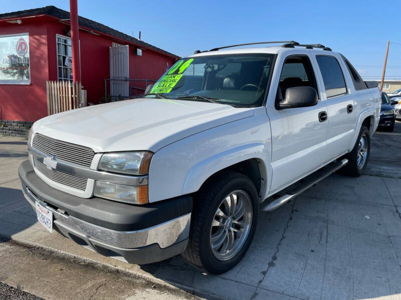2004 Chevrolet Avalanche for sale at AD CarPros, Inc - Bellflower in Bellflower CA