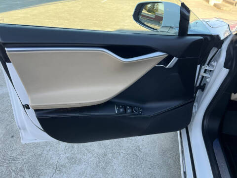 2017 Tesla Model S 75D