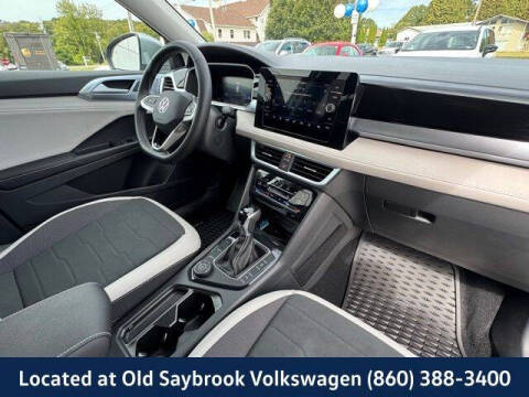 2025 Volkswagen Taos SE 4Motion