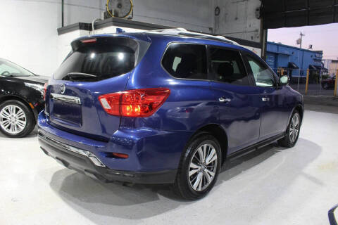 2019 Nissan Pathfinder S