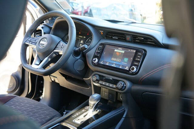2024 Nissan Kicks SR