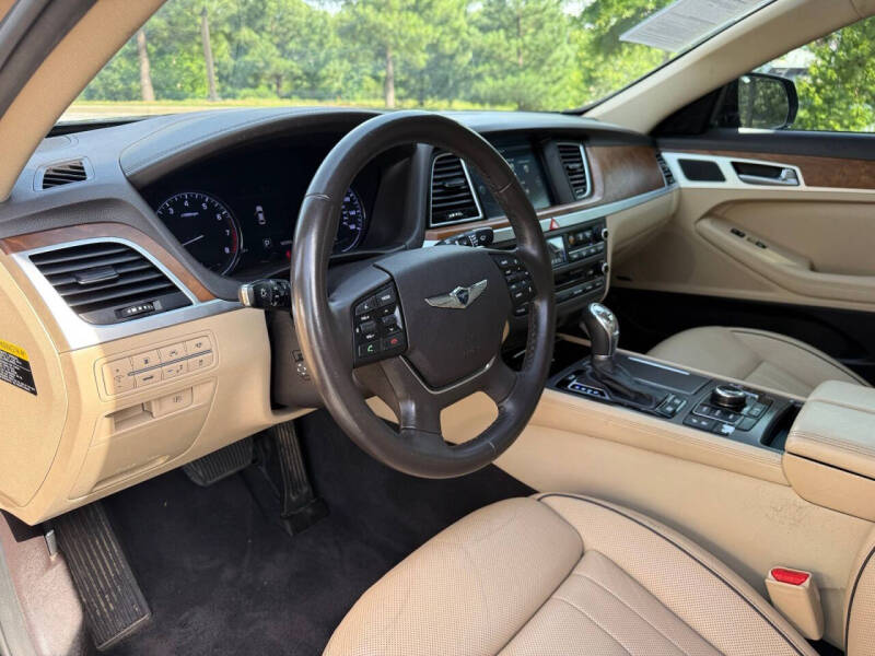 2017 Genesis G80
