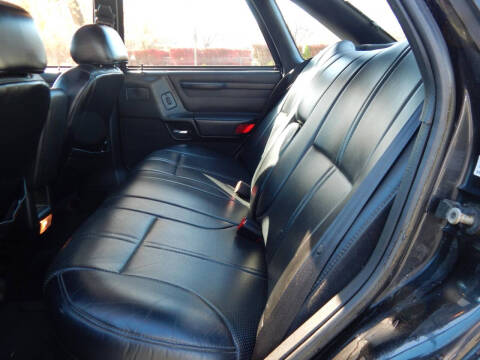 1990 Ford Taurus SHO