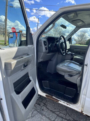 2013 Ford E-Series
