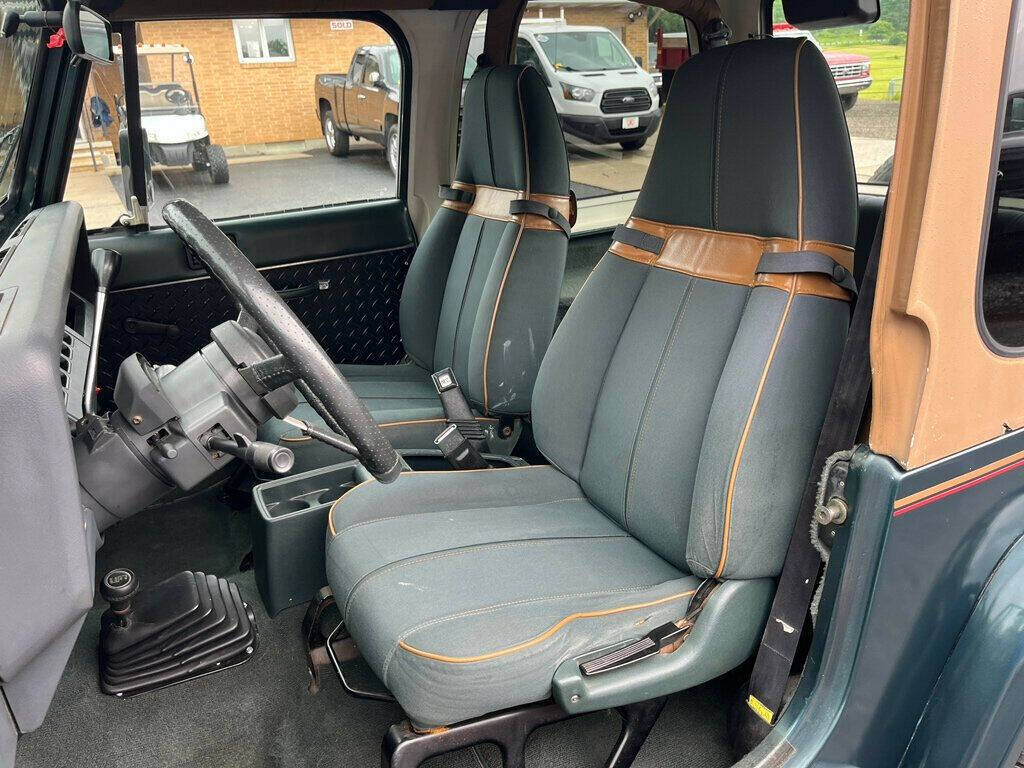 1994 Jeep Wrangler 24