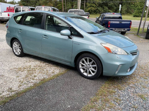 2013 Toyota Prius v Five