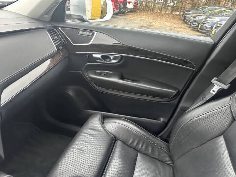 2017 Volvo XC90 T8 eAWD Inscription