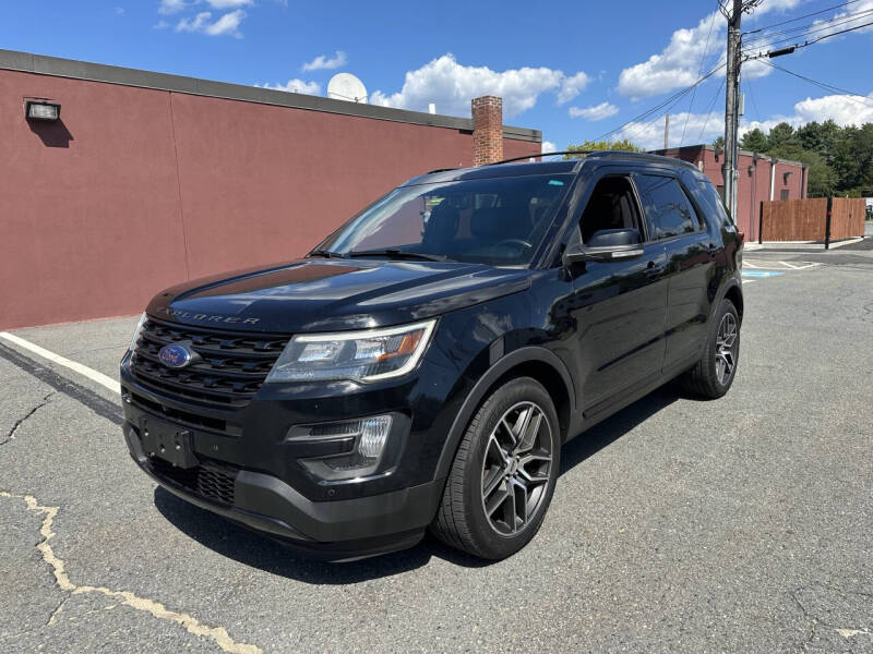 2016 Ford Explorer Sport's photo