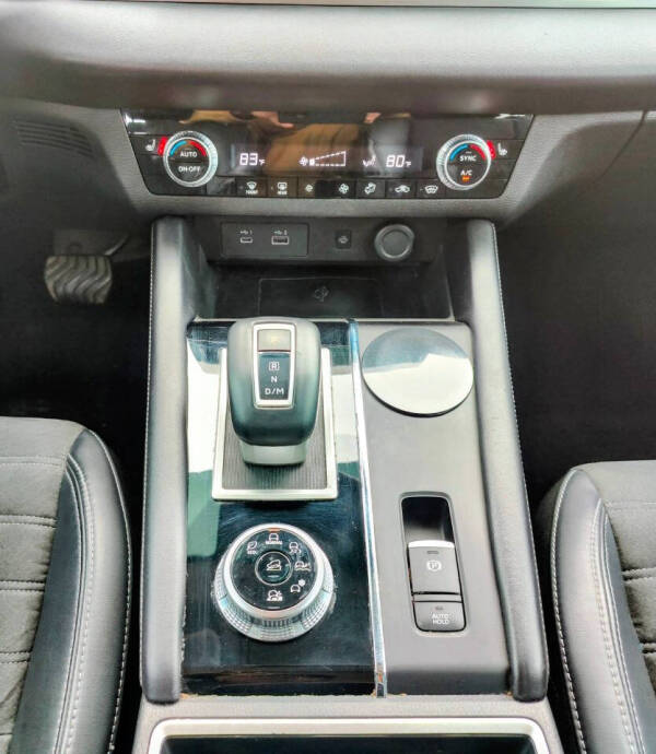 2022 Mitsubishi Outlander SE Launch Edition