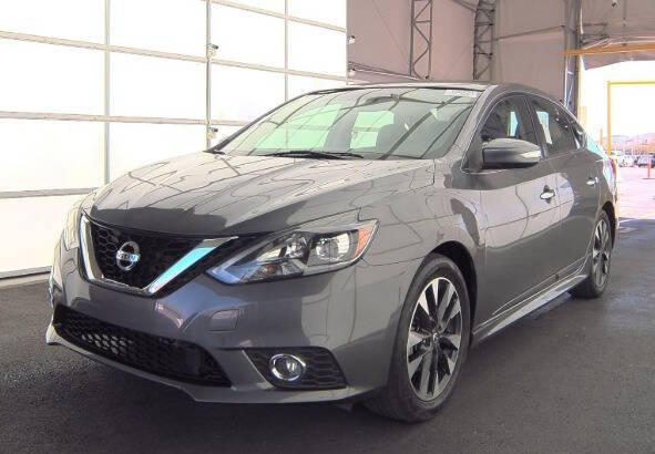 2019 Nissan Sentra SR's photo