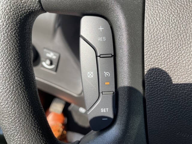 2025 GMC Savana 2500