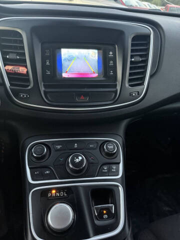 2015 Chrysler 200 Limited