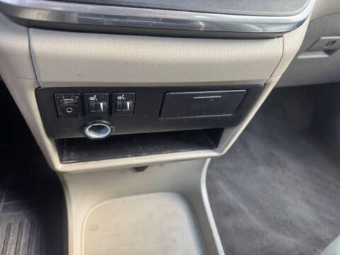 2017 Toyota Sienna XLE Premium 8-Passenger