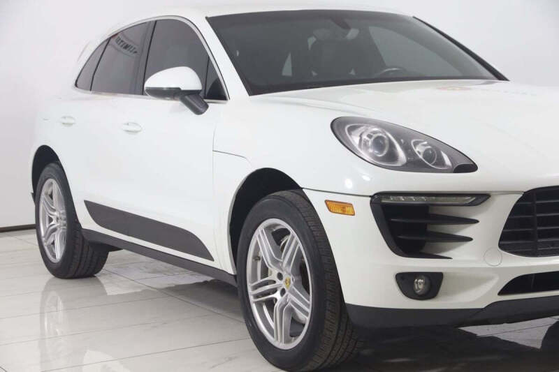 2015 Porsche Macan S