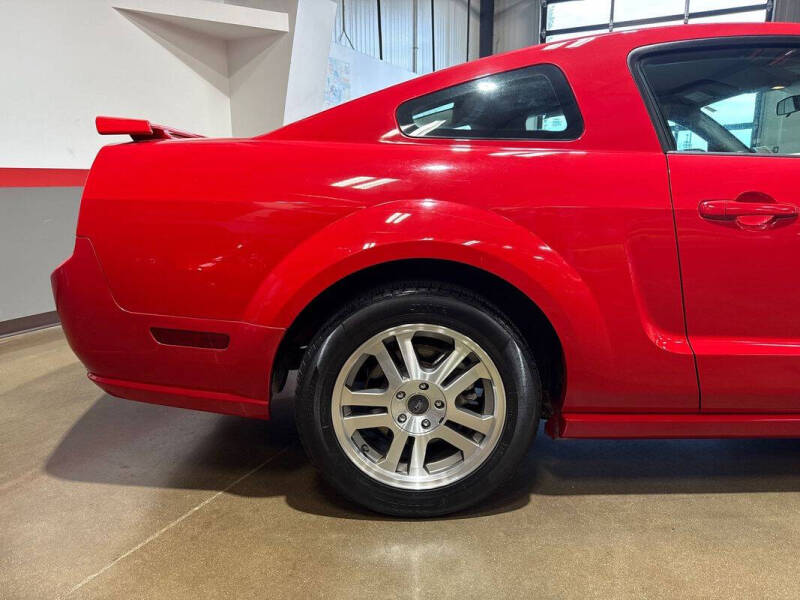 2005 Ford Mustang GT Premium