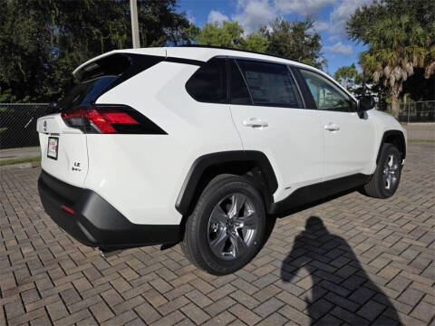 2025 Toyota RAV4 Hybrid LE