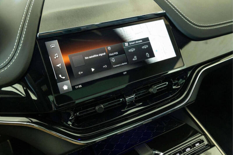 2026 Aston Martin DBX 707