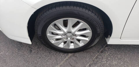 2014 Toyota Prius Plug-in Hybrid Advanced