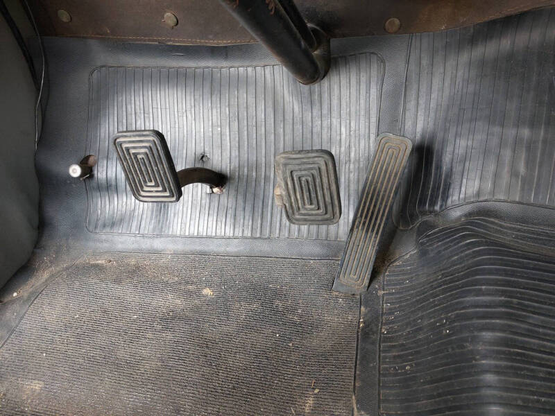 1951 Ford Deluxe