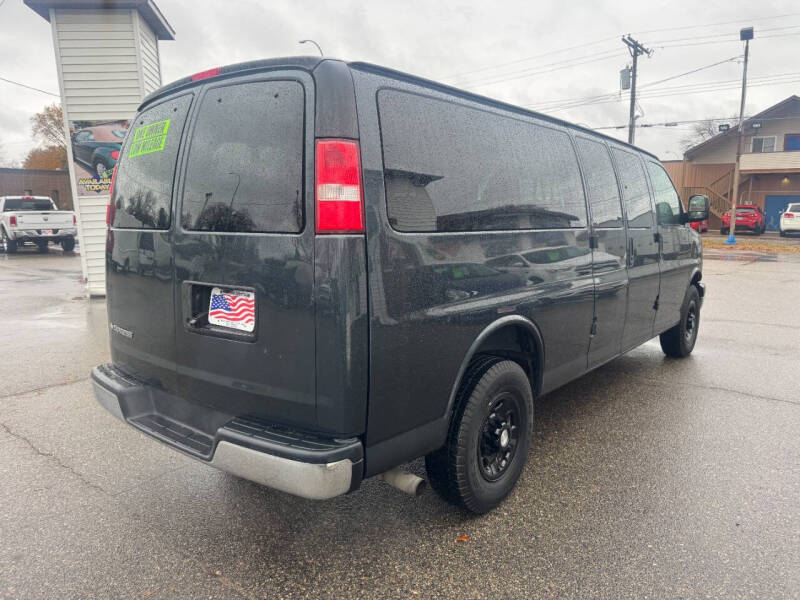 2017 Chevrolet Express LT 3500