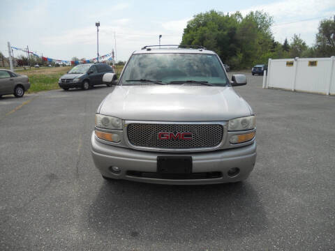 2004 GMC Yukon Denali