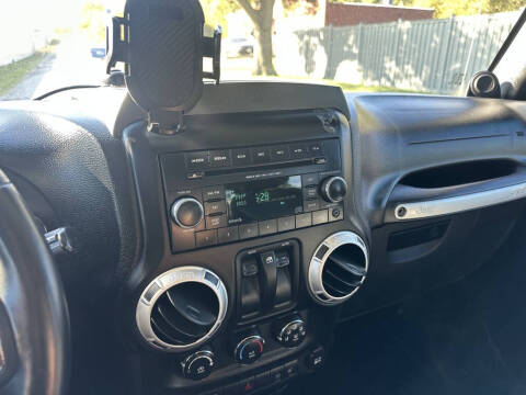 2013 Jeep Wrangler Sahara