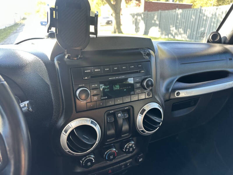 2013 Jeep Wrangler Sahara